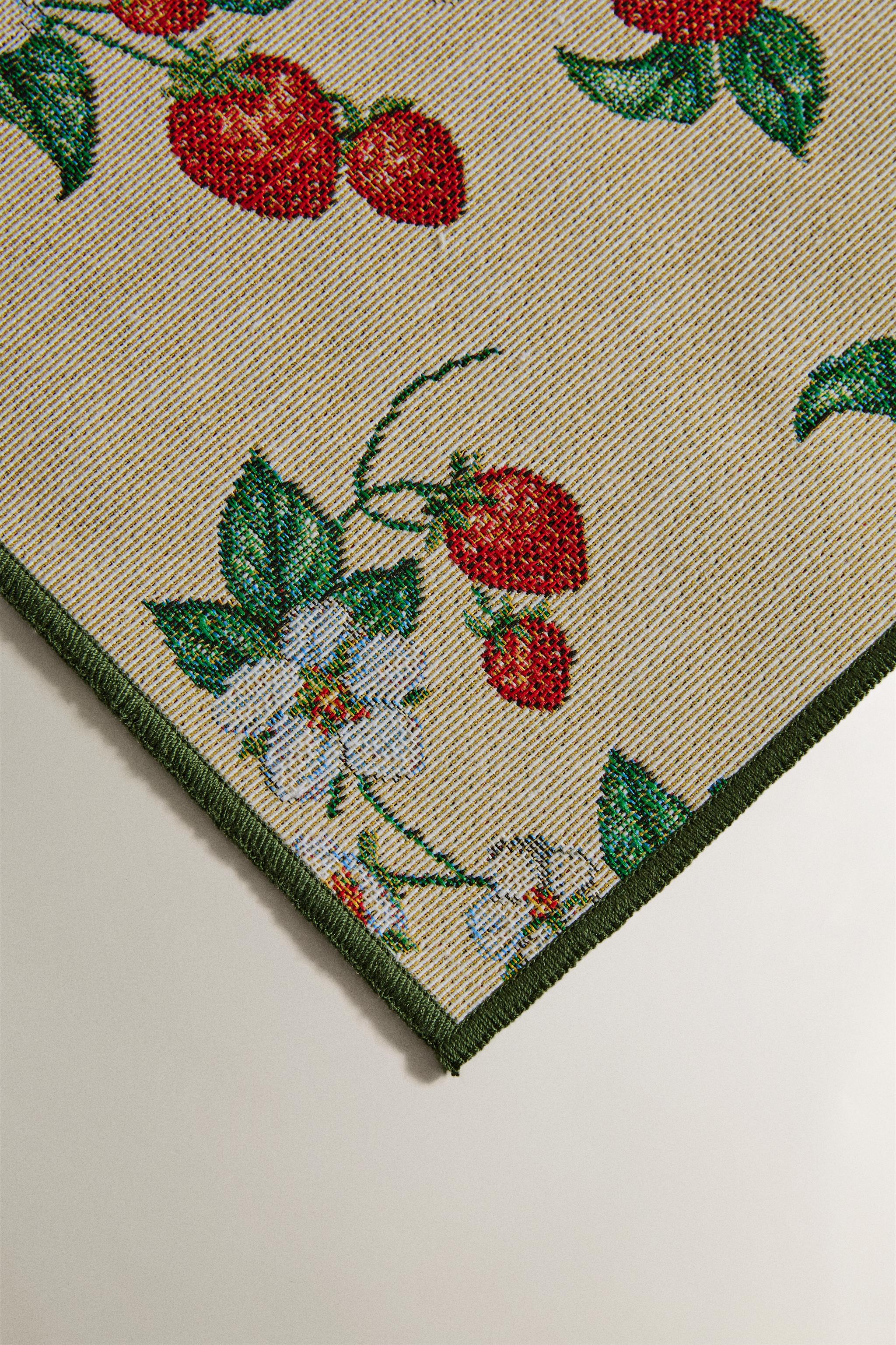 CHEMIN DE TABLE JACQUARD FRAISES